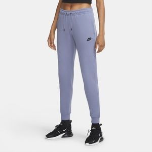 Nike Sportswear Essential Women's Fleece Pants